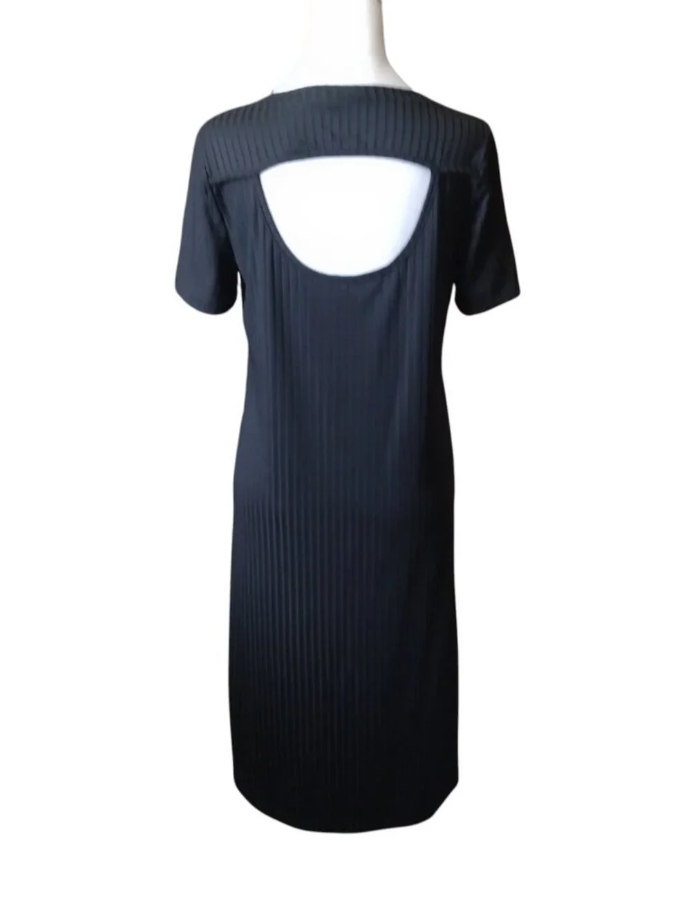 Maudye Jane XS Black Open Back Short Sleeve Classic Shirt Dress Contemporary